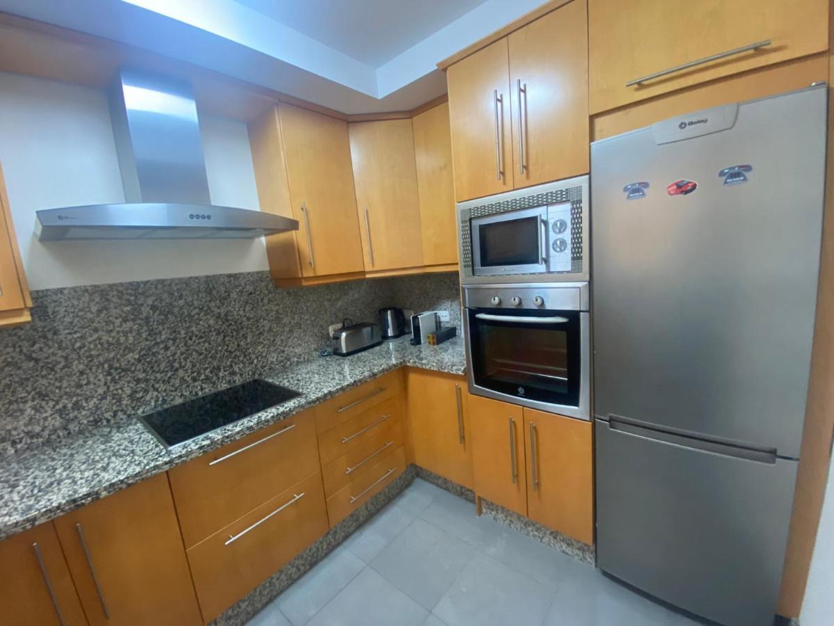 Apartamento Con Terraza Sobre La Marina De Sotogrande San Roque  Ngoại thất bức ảnh