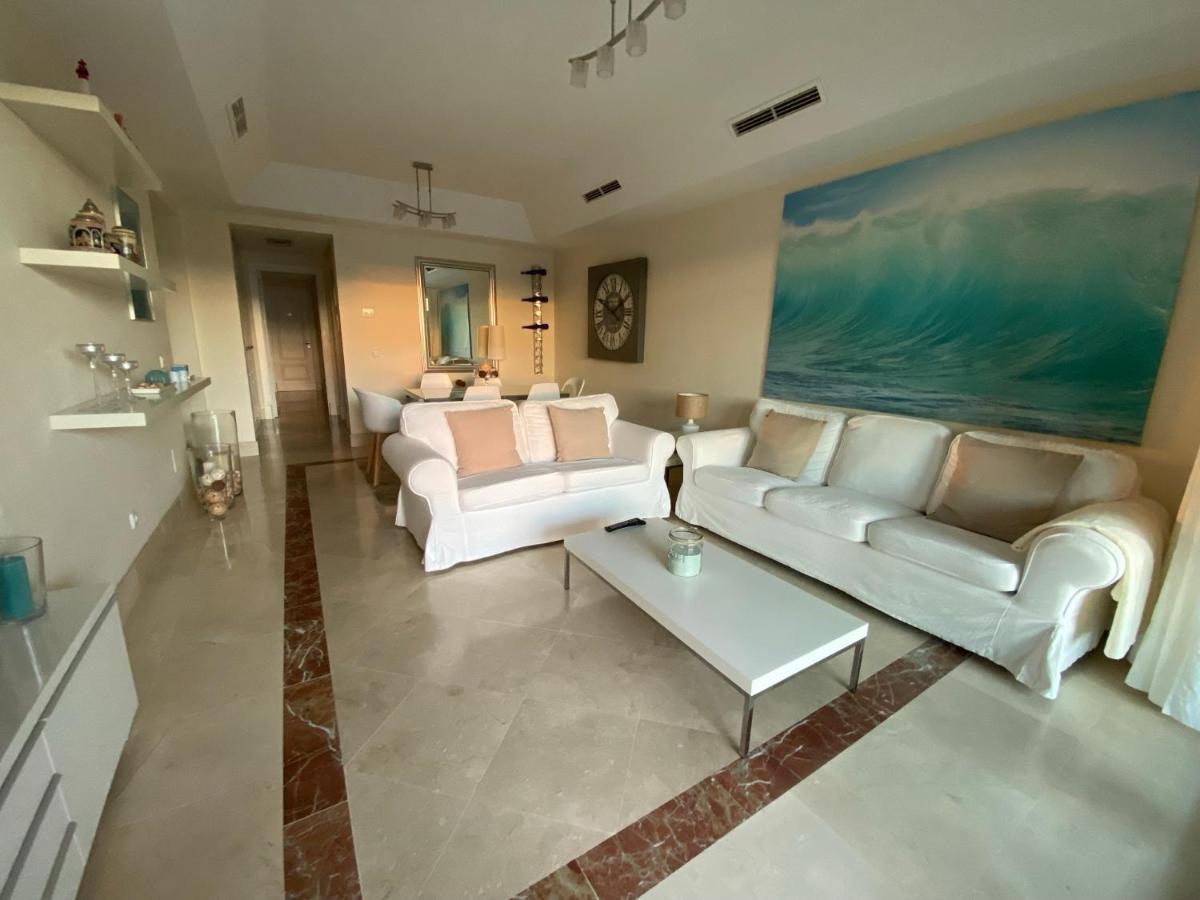 Apartamento Con Terraza Sobre La Marina De Sotogrande San Roque  Ngoại thất bức ảnh