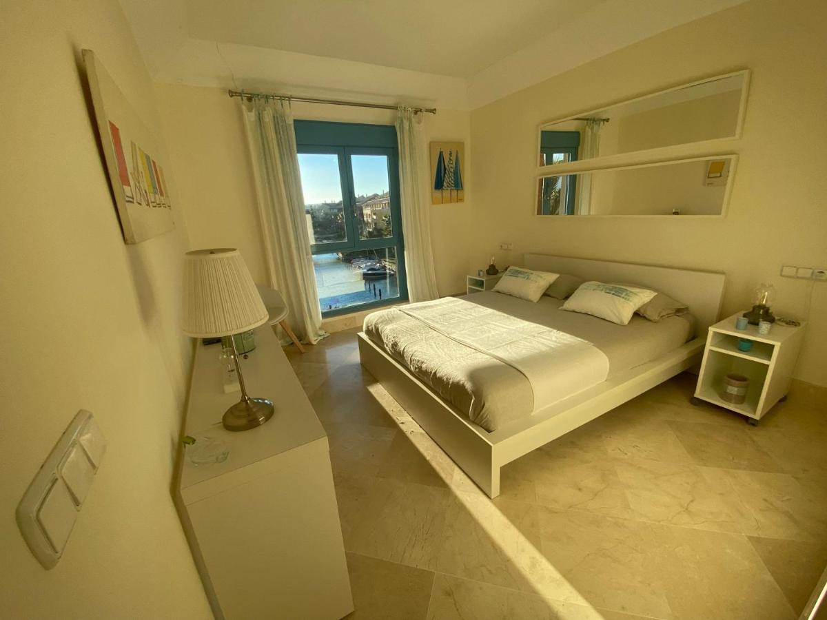 Apartamento Con Terraza Sobre La Marina De Sotogrande San Roque  Ngoại thất bức ảnh